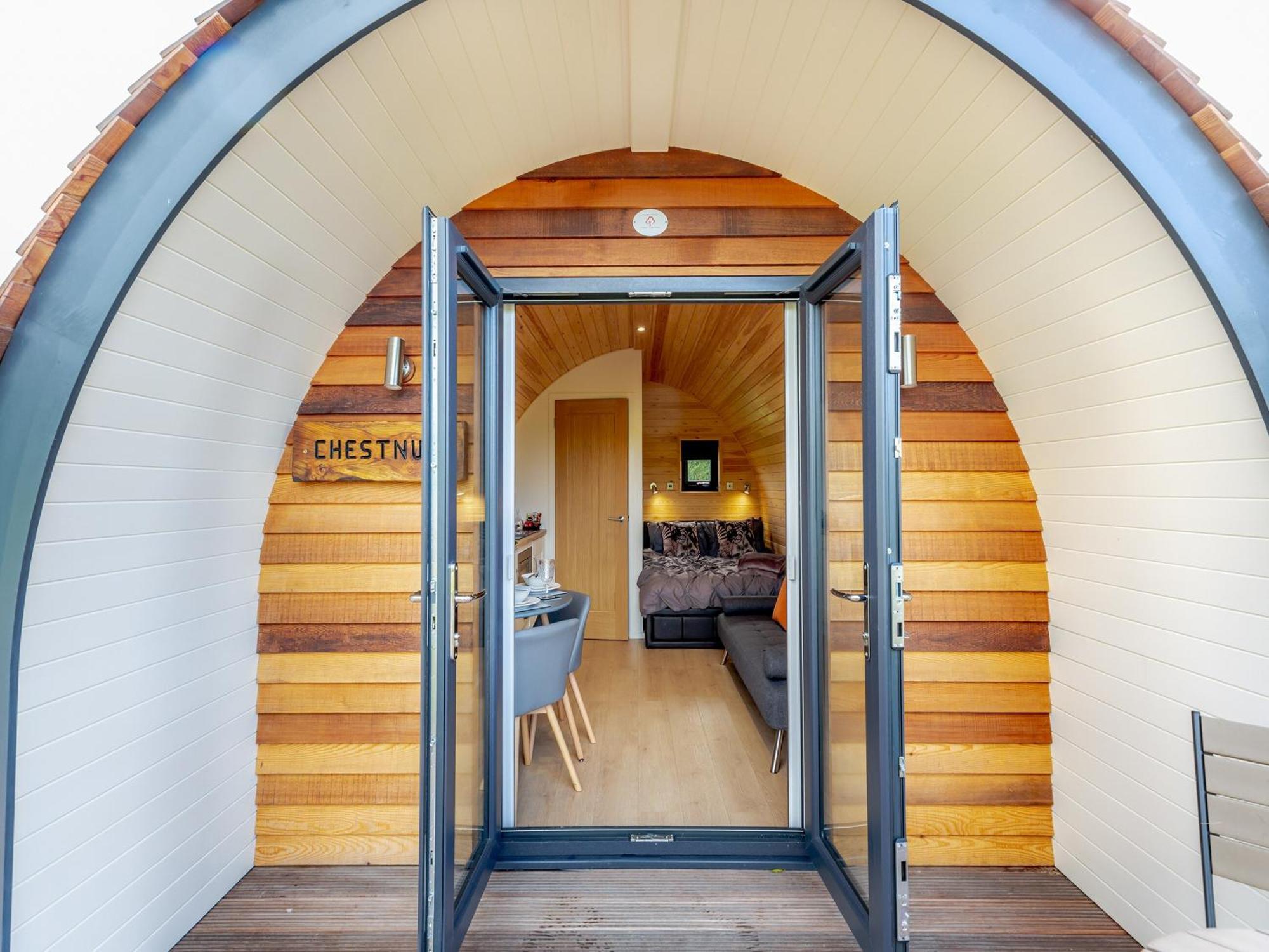 Chestnut-Uk36261 Villa Llanfair Caereinion Bagian luar foto